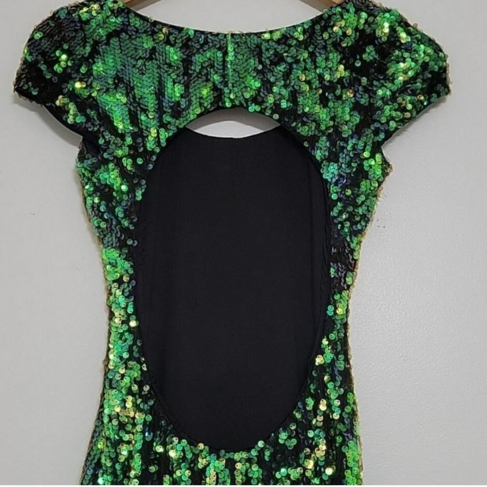 Dress The Population Sequin Mini Dress - Picture 4 of 11